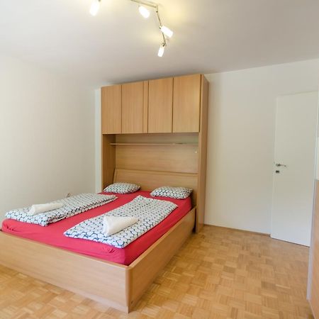 Apartment Near The Train Station Liubliana Exterior foto
