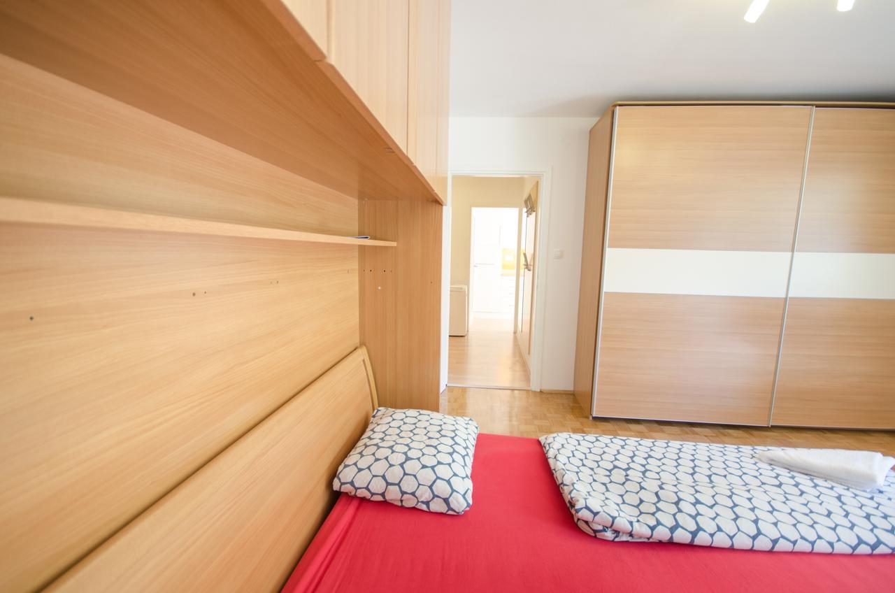 Apartment Near The Train Station Liubliana Exterior foto