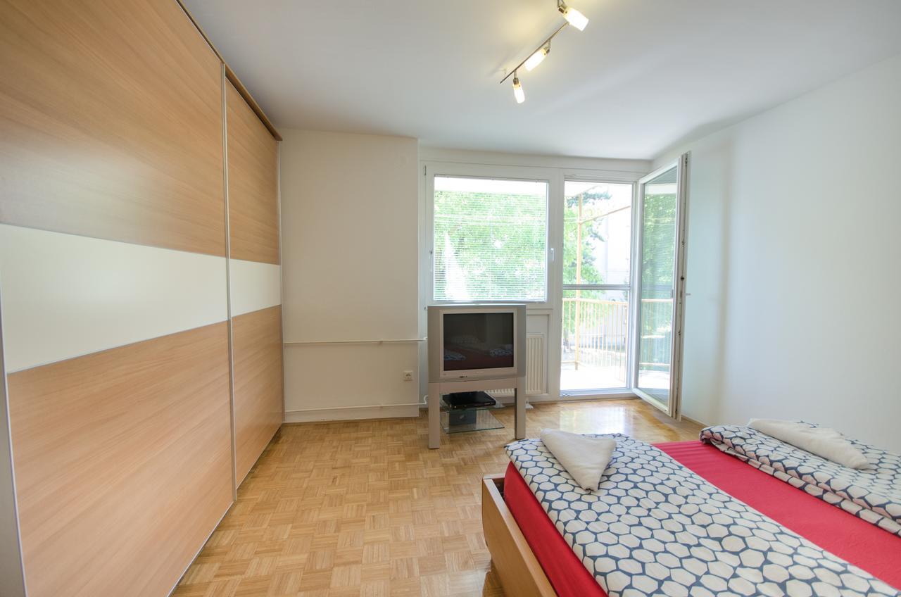 Apartment Near The Train Station Liubliana Exterior foto